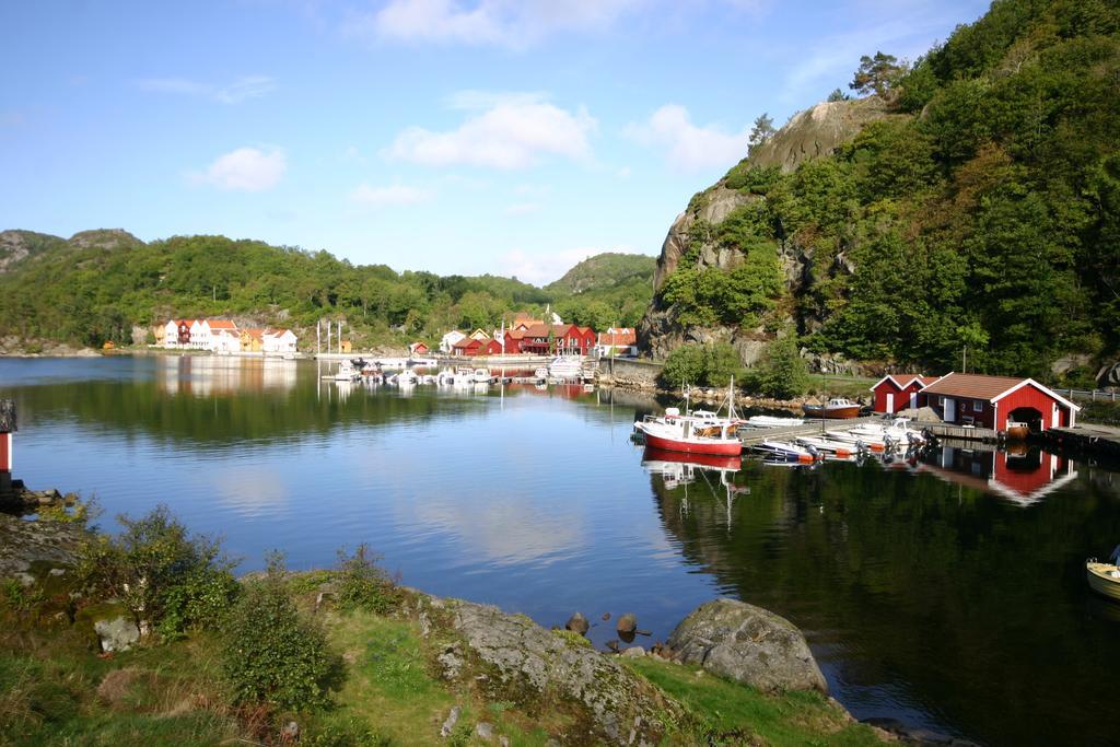 Bjornevag Ferie Hotel Farsund Exterior photo