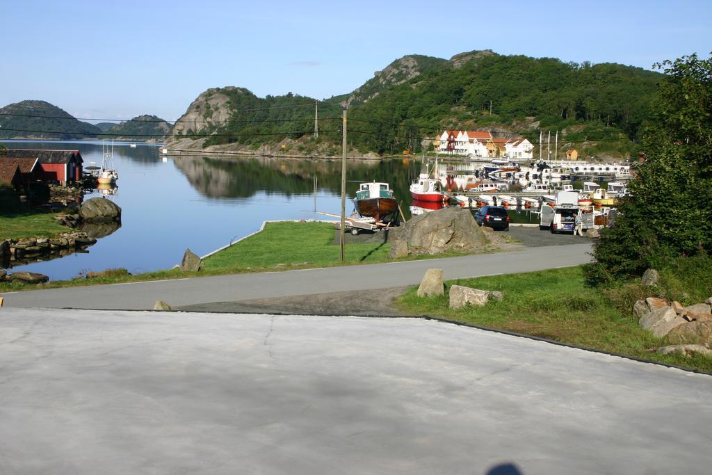 Bjornevag Ferie Hotel Farsund Exterior photo